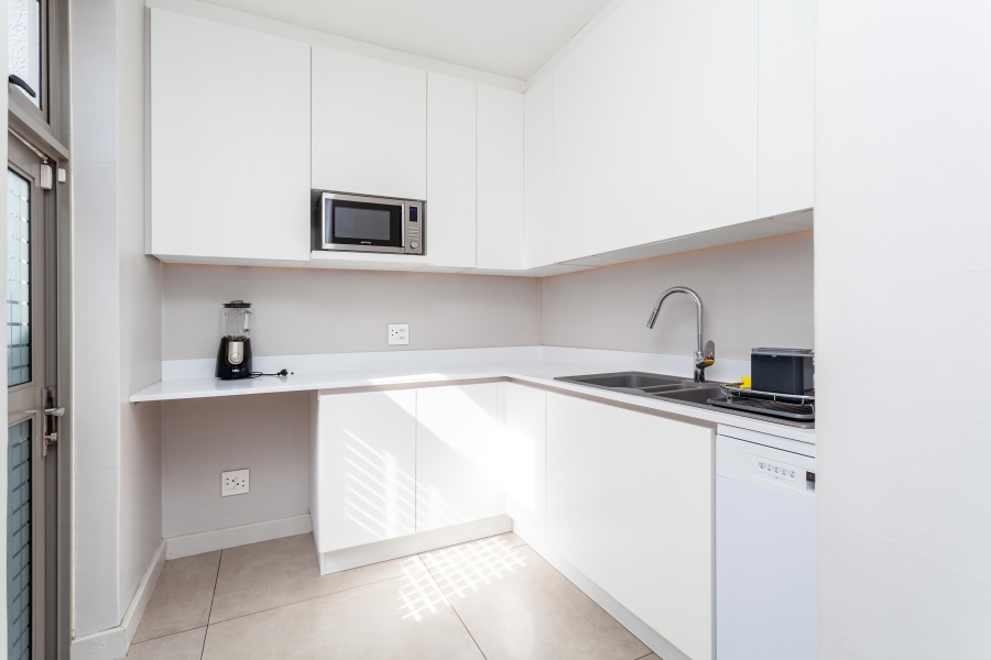 To Let 4 Bedroom Property for Rent in Camps Bay Western Cape